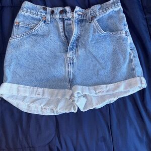 Levi’s jeans shorts